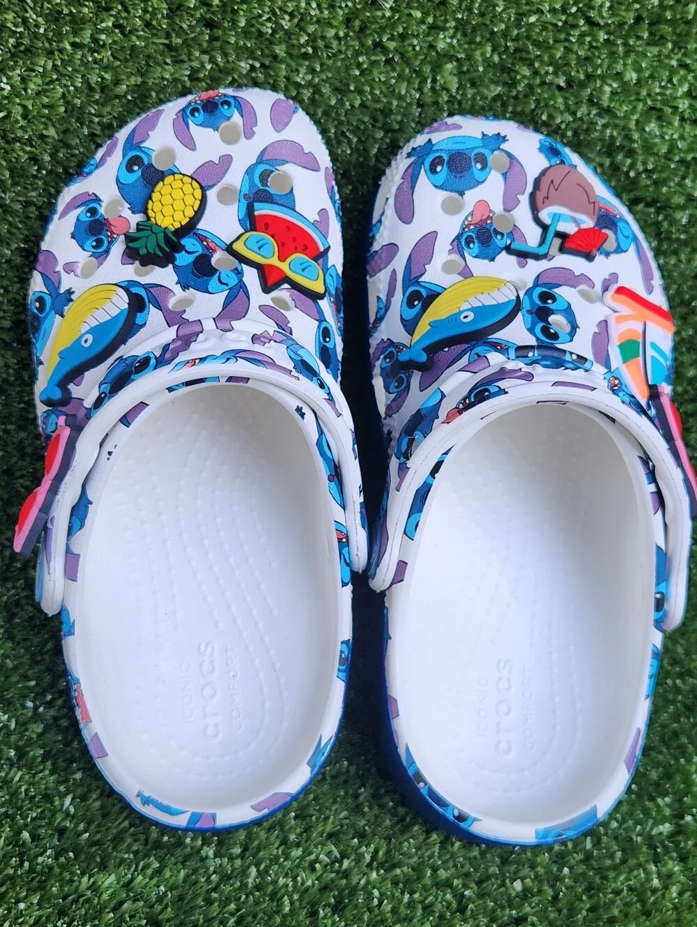 Crocs Little Girls Classic Disney Lilo and Stitch Comfy Clogs Sandals Size 11C